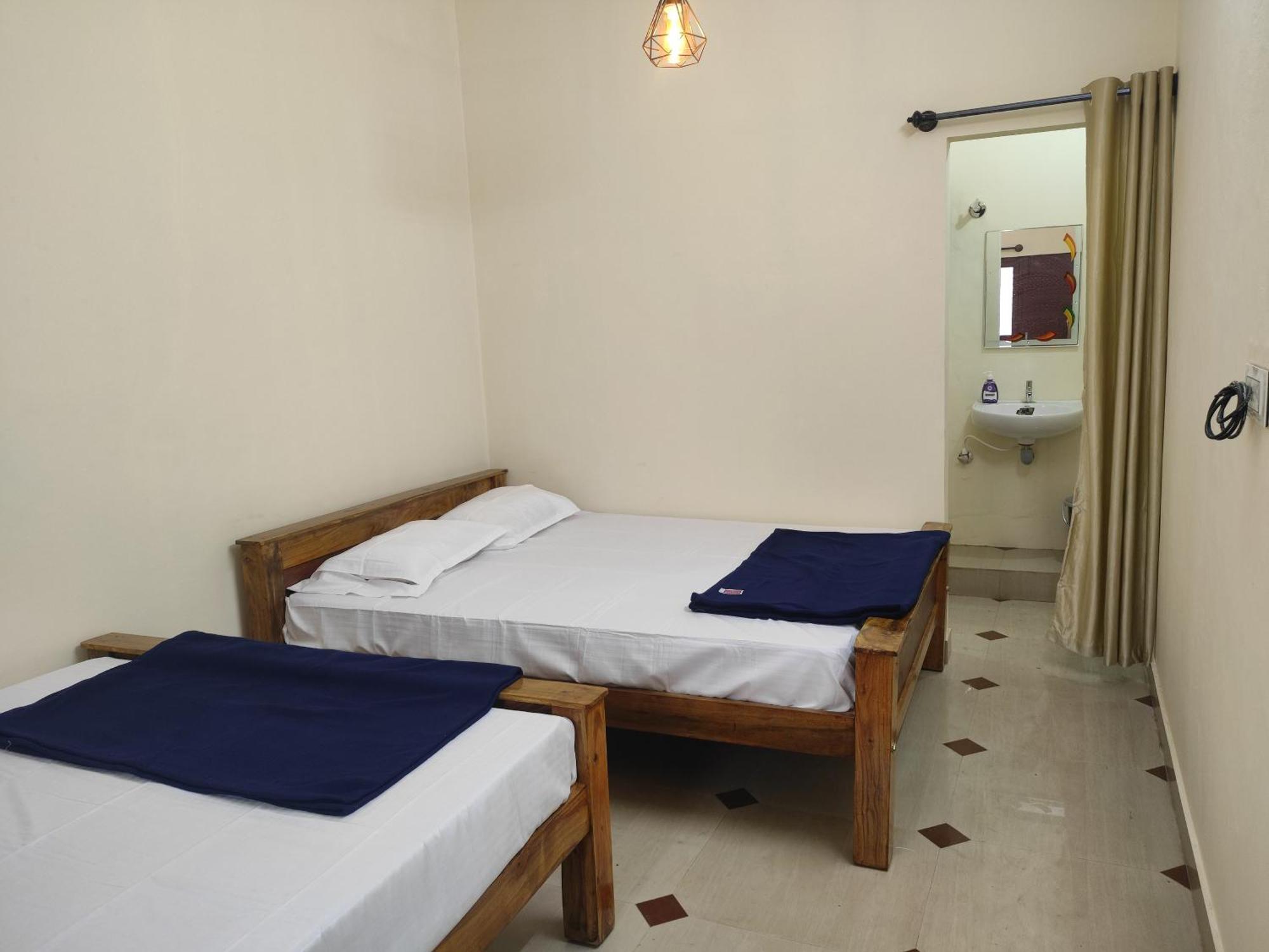Nest Inn Service Rooms Chikmagalūr Extérieur photo