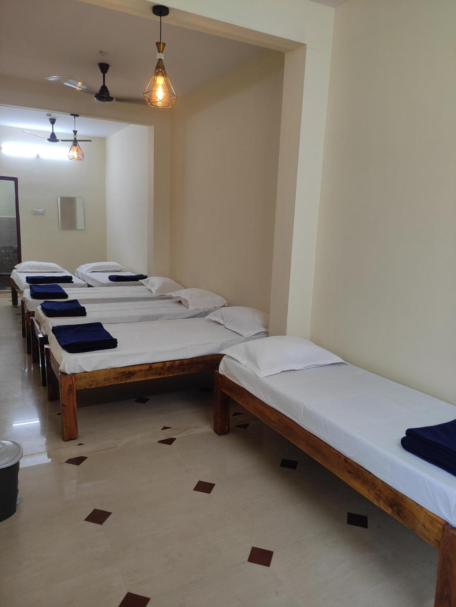 Nest Inn Service Rooms Chikmagalūr Extérieur photo